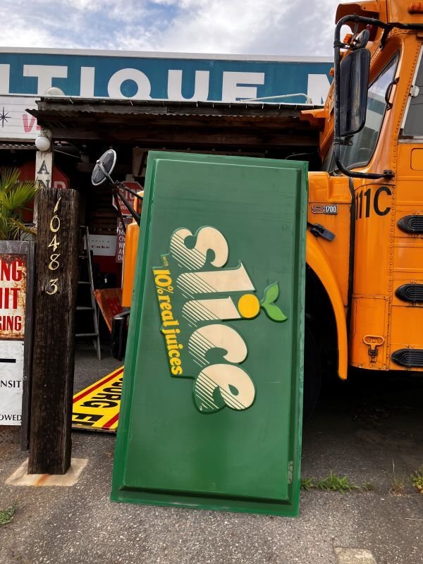 画像14: 【店舗引き取り限定】Vintage Advertising Slice Soda Store Sign Huge ! 184cm (B905)