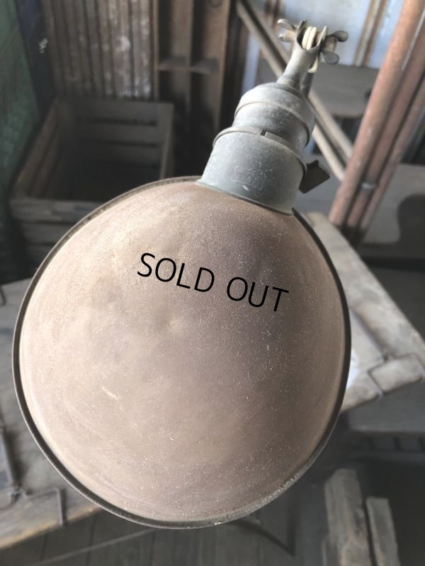 画像8: Vintage Industrial 2-Arm Lamp GE (B923)