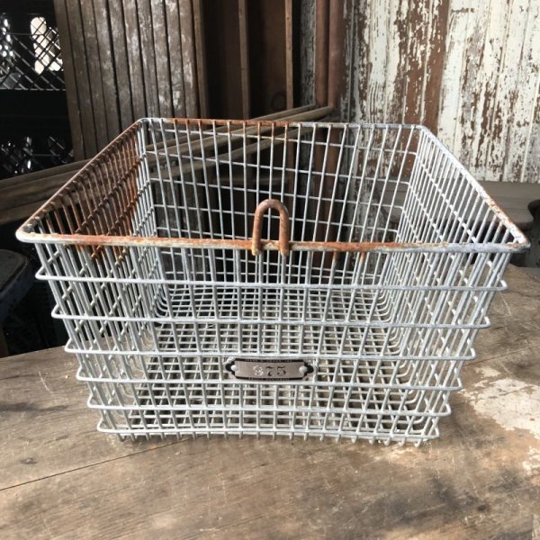 画像1: Vintage Frank D Cohan Gym Locker Metal Wire Basket #975 (B954)