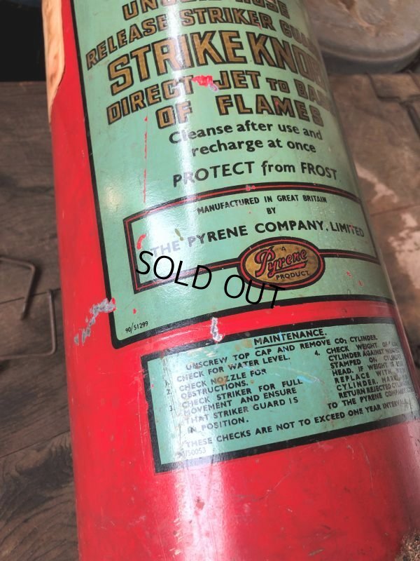 画像13: Vintage Conquest Fire Extinguisher (B968)