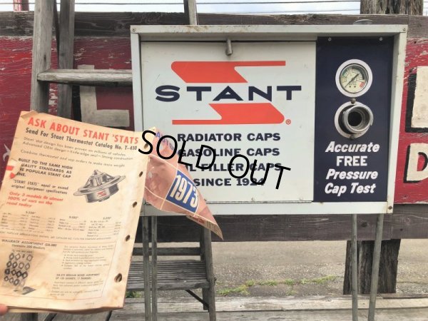 画像24: Vintage Stant Gas Oil Radiator Caps Gas Station Metal Display Cabinet (M018)