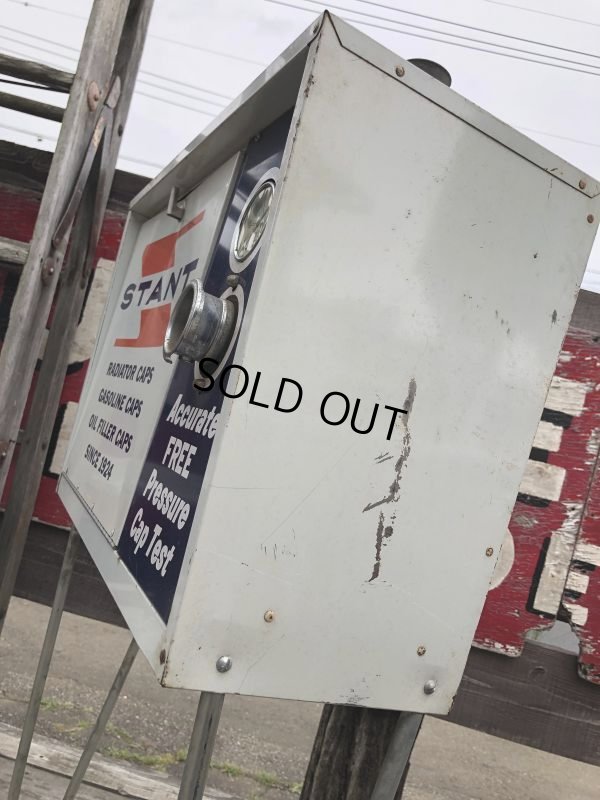 画像19: Vintage Stant Gas Oil Radiator Caps Gas Station Metal Display Cabinet (M018)