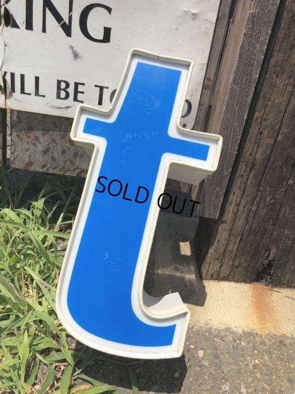 画像1: Vintage Advertising Store Display Letters Sign Blue “ t ” (M022) 