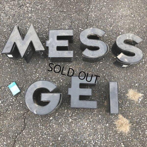 画像9: Vintage Advertising Store Display Letters Sign Dot “ W ” (M032) 