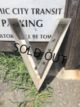 Vintage Advertising Store Display Letters Sign “ V ” (M010) 