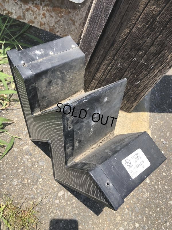 画像6: Vintage Advertising Store Display Letters Sign Dot “ W ” (M032) 