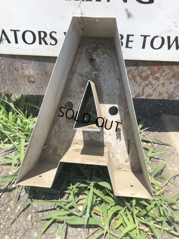 画像1: Vintage Advertising Store Display Letters Sign “ A ” (M014) 