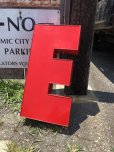 画像1: Vintage Advertising Store Display Letters Sign / Red “ BIG E ” (M045)  (1)