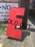 Vintage Advertising Store Display Letters Sign / Red “ BIG E ” (M045) 