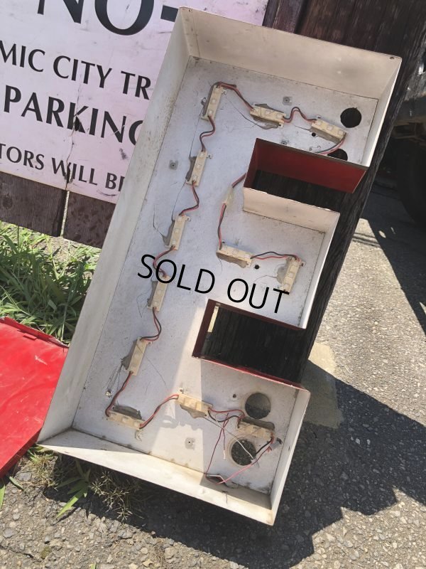 画像7: Vintage Advertising Store Display Letters Sign / Red “ BIG E ” (M045)