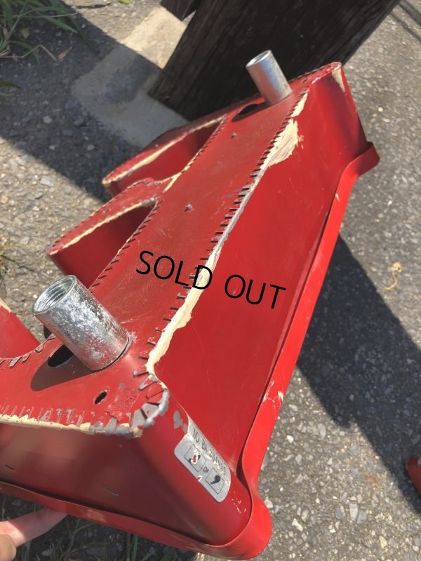 画像5: Vintage Advertising Store Display Letters Sign / Red “ E ” (M052) 