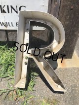 Vintage Advertising Store Display Letters Sign “ R ” (M006) 