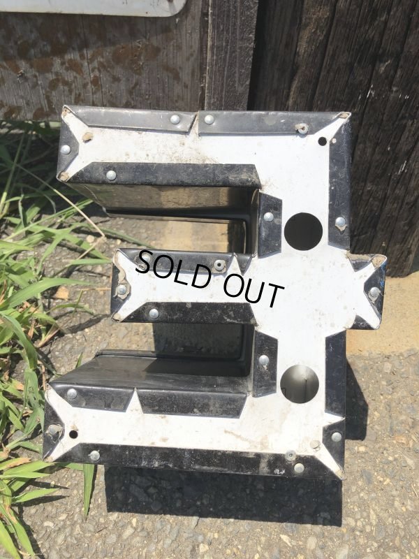 画像3: Vintage Advertising Store Display Letters Sign Dot “ E ” (M027) 