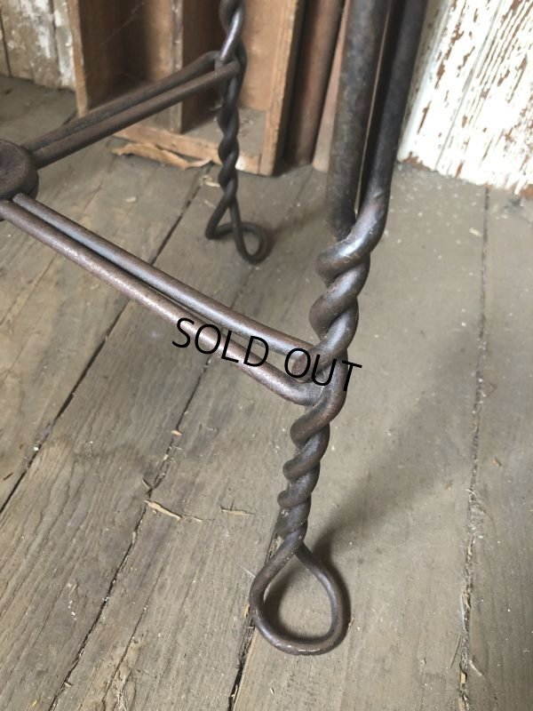 画像14: 1900s Antique ROYAL M.M CO CHICAGO Ice Cream Parlor Stool Twisted Iron Legs (M203) 