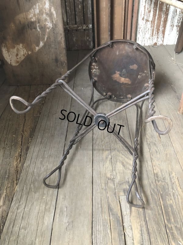 画像5: 1900s Antique ROYAL M.M CO CHICAGO Ice Cream Parlor Stool Twisted Iron Legs (M203) 
