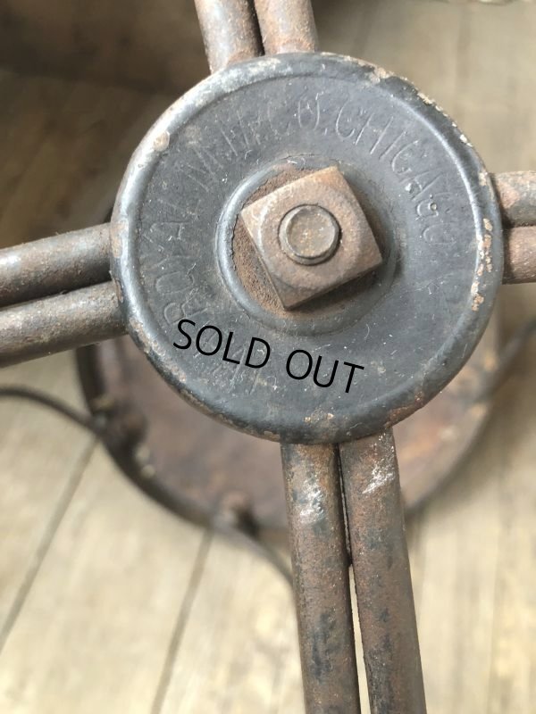 画像11: 1900s Antique ROYAL M.M CO CHICAGO Ice Cream Parlor Stool Twisted Iron Legs (M203) 