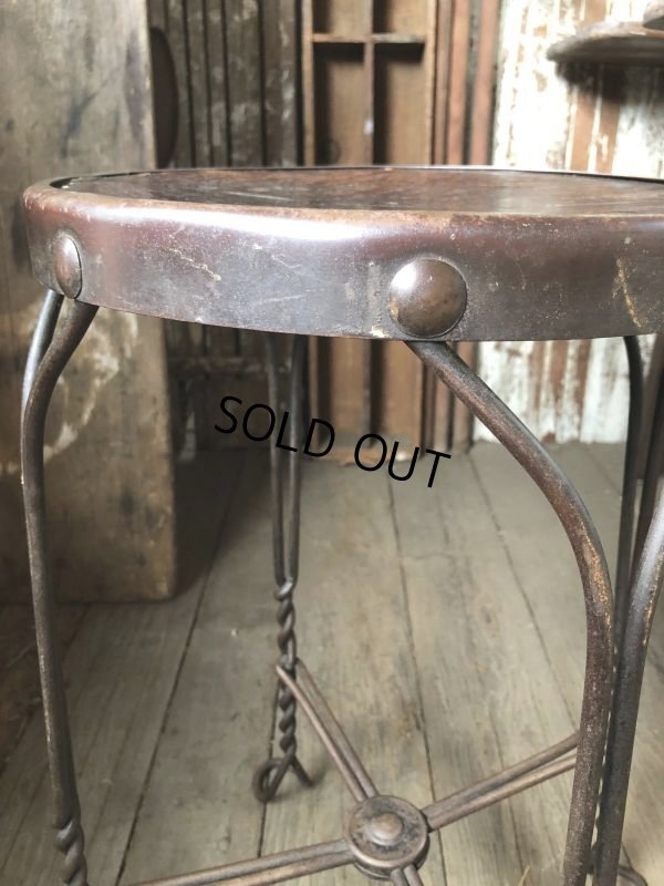 画像19: 1900s Antique ROYAL M.M CO CHICAGO Ice Cream Parlor Stool Twisted Iron Legs (M203) 