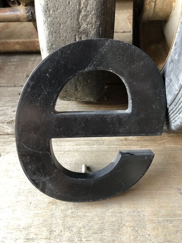 画像2: Vintage Advertising Store Display Letters Sign “ e ”  (M224) 