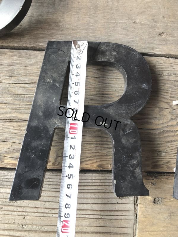 画像5: Vintage Advertising Store Display Letters Sign “ R ”  (M218) 