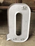 画像3: Vintage USA Original Movie Theatre Marquee Letter Signs “ Q ”  (M238)  (3)