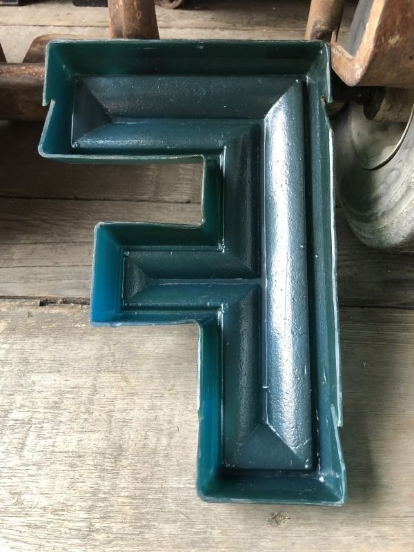 画像3: Vintage USA Original Movie Theatre Marquee Letter Signs “ F ”  (M260)