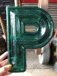 画像1: Vintage USA Original Movie Theatre Marquee Letter Signs “ P ”  (M253)  (1)