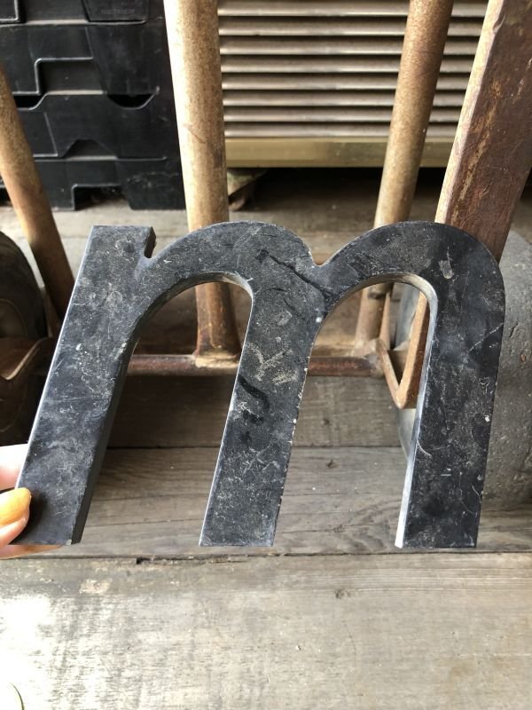 画像1: Vintage Advertising Store Display Letters Sign “ m ”  (M220) 