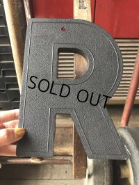 Vintage USA Original Movie Theatre Marquee Letter Signs “ R ”  (M242) 