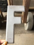 画像1: Vintage USA Original Movie Theatre Marquee Letter Signs “ F ”  (M235)  (1)