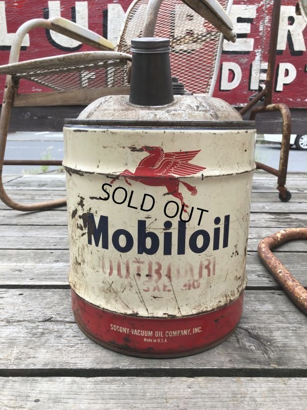 画像1: Vintage Mobil 5GL Motor Gas/Oil Can (M276) 