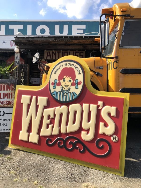 画像1: 【店舗引き取り限定】 大型195cm Vintage Advertising Wendy's Old Fashioned Hamburgers Store Display Sign Huge !!! (M285)