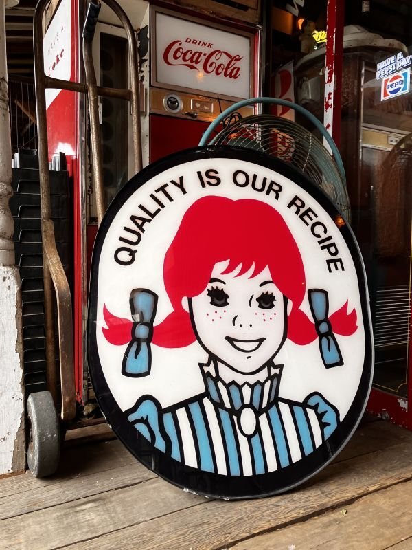 画像1: 【店舗引き取り限定】 大型92cm Vintage Advertising Wendy's Wendy Store Display Sign Huge!!! (M285)