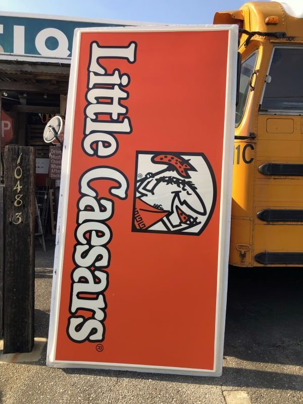 画像1: 【店舗引き取り限定】 大型245cm Vintage Advertising Little Caesars Pizza Store Display Sign Huge!!! (M286)