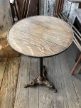 画像2: Antique 3 Legged Cast Iron Ornamental Pub Cafe Saloon Table (M288)  (2)