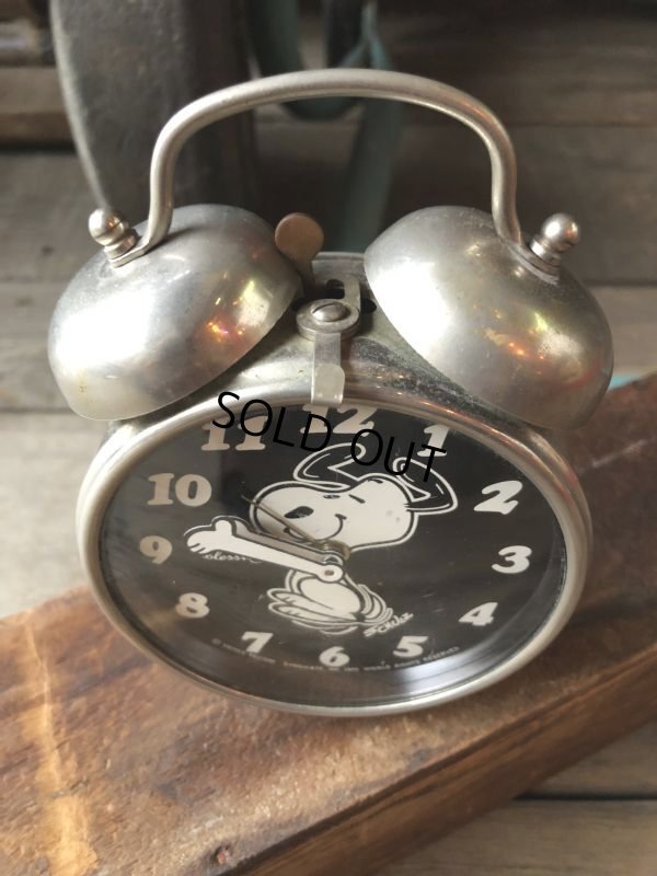 画像2: 70s Vintage Snoopy Twin Bell Blessing Alarm Clock (M369)