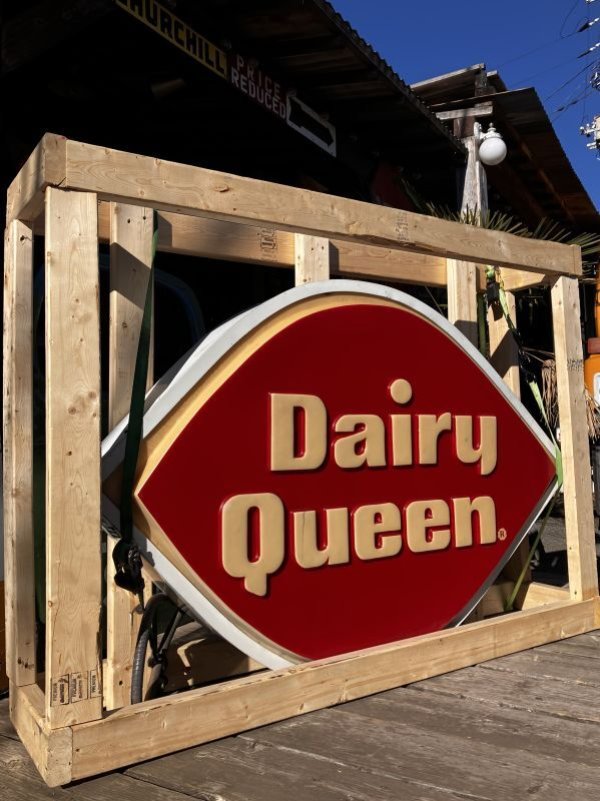 画像1: Vintage Advertising DQ Dairy Queen Restaurant Store Display Lighted Sign Hard to Find (M389)