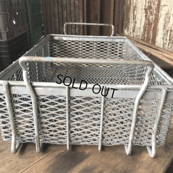 画像13: Vintage Industrial 2 Handles Metal Wire Mesh Basket (M440)
