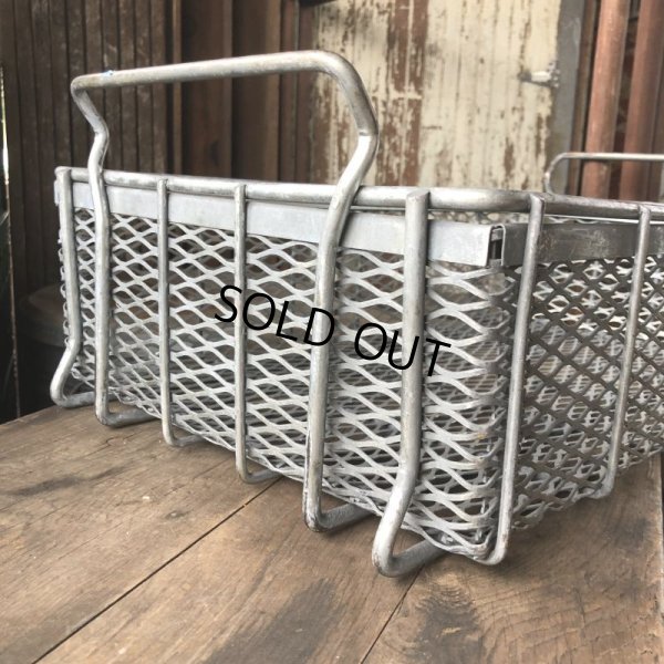 画像12: Vintage Industrial 2 Handles Metal Wire Mesh Basket (M440)