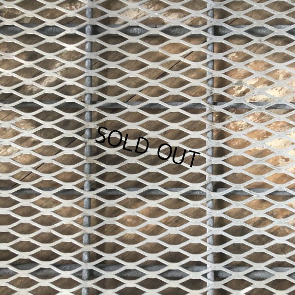 画像14: Vintage Industrial 2 Handles Metal Wire Mesh Basket (M440)