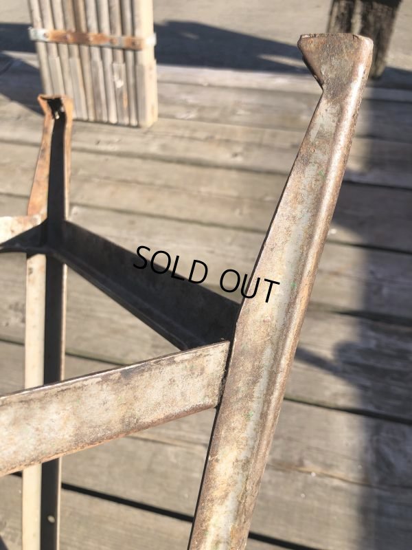 画像4: Vintage Industrial Iron Stool (M459)