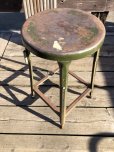 画像2: Vintage Industrial Iron Stool (M457) (2)