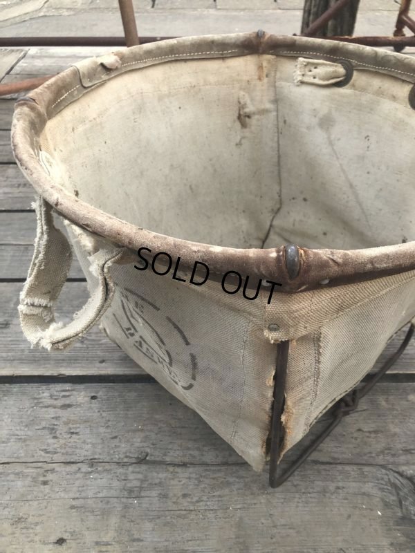 画像3: Vintage Industrial Laundry Canvas Basket (M463)
