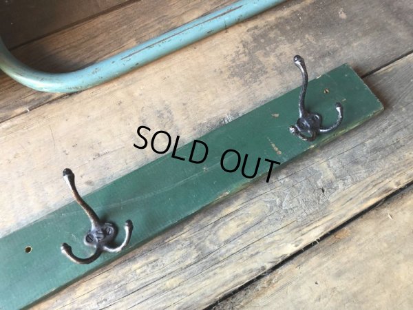 画像9: Antique U.S.A . 5 Iron Hooks Rack Wooden Wall Mounted Coat Hanger (M463)