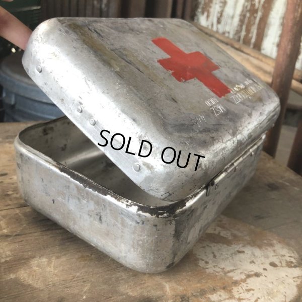 画像4: Vintage Hungary ll.SZ.MENTODOBOZ Red Cross First Aid Box (M464)