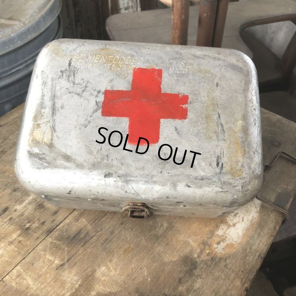 画像15: Vintage Hungary ll.SZ.MENTODOBOZ Red Cross First Aid Box (M464)