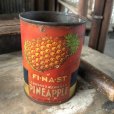 画像1: Vintage Crushed hawaiian PINEAPPLE Tin (M473) (1)