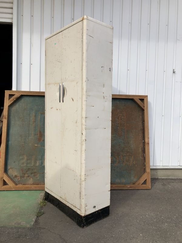 画像21: Vintage USA Industrial Steel Locker Cabinet (M495)
