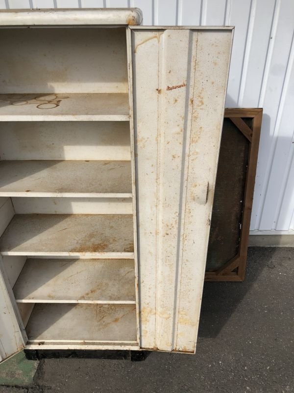 画像9: Vintage USA Industrial Steel Locker Cabinet (M495)