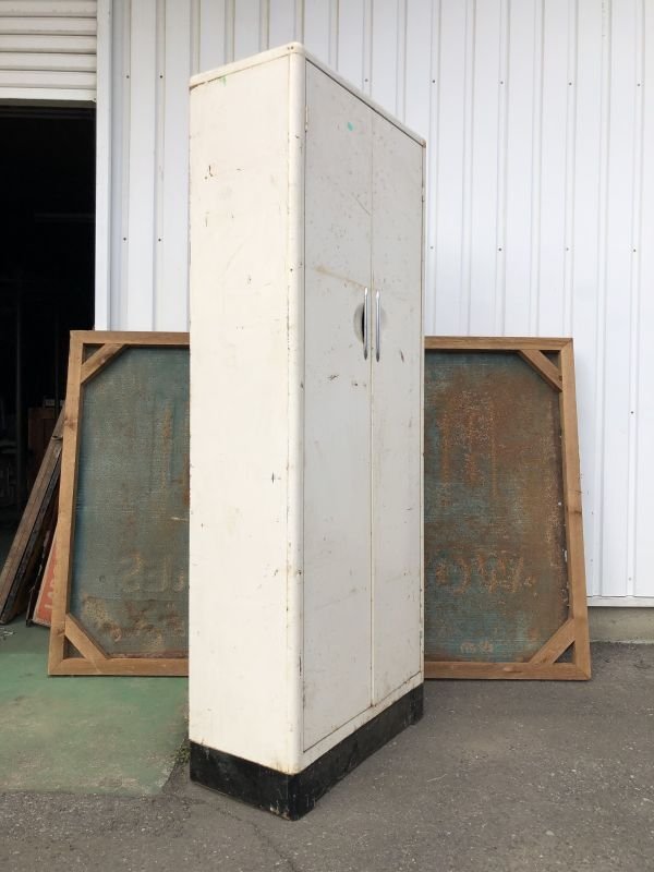 画像23: Vintage USA Industrial Steel Locker Cabinet (M495)