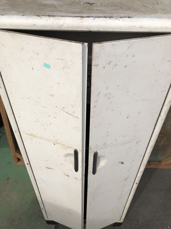 画像19: Vintage USA Industrial Steel Locker Cabinet (M495)